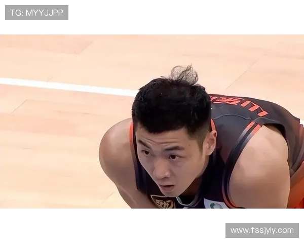 高诗岩归队合练备战广州补赛